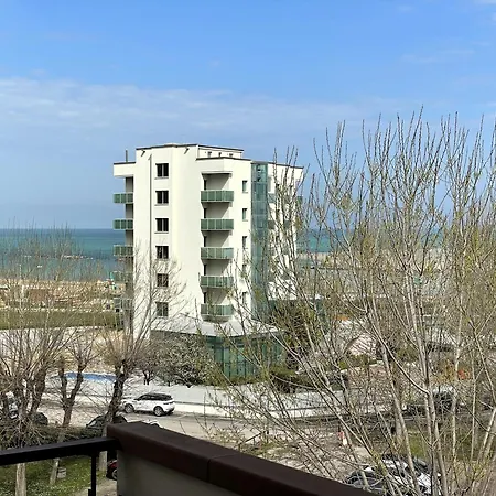 Sunbay Baia Flaminia 公寓 *